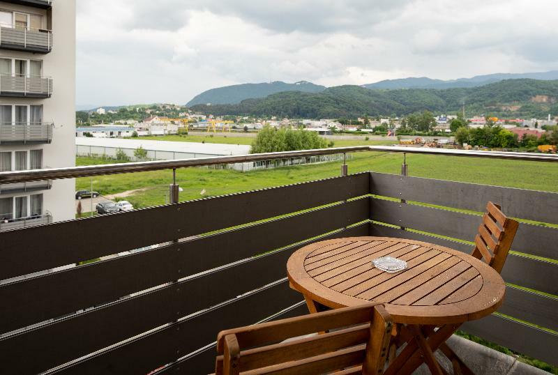 Brasov Holiday Apartments - Magenta Eksteriør billede